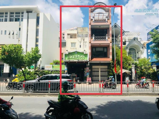 Bán Nhà Mặt Tiền 97 – 99 Khánh Hội, Phường 3, Quận 4. DT: 8.5*20m, Trệt 4 lầu