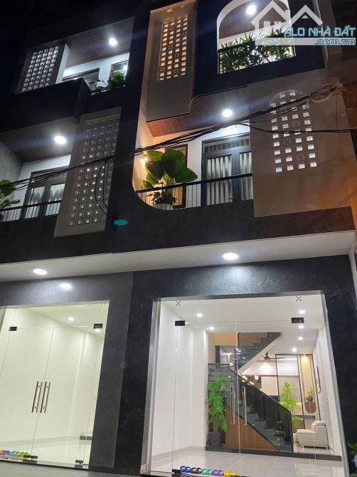 CẦN BÁN CĂN NHÀ NGAY VÒNG XOAY LÊ DUẨN HẺM CÙ CHÍNH LAN- ĐẠI ,P. BUÔN MA THUỘT