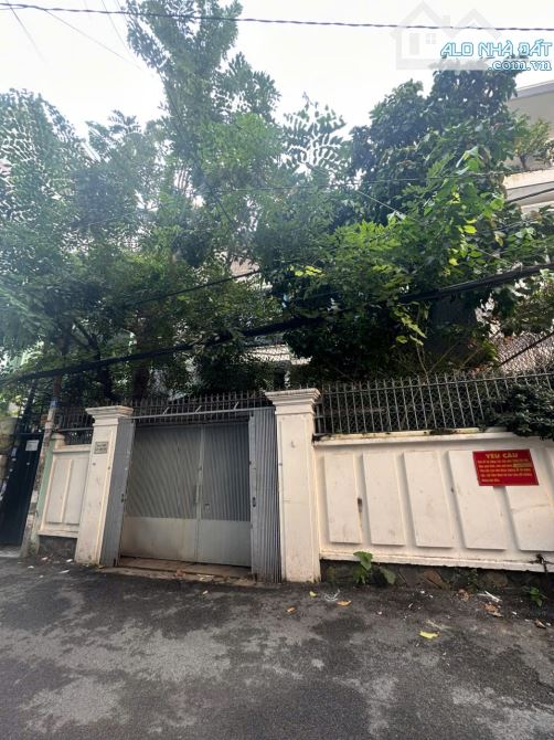 Mặt tiền nội bộ 339 Lê Văn Sỹ, P.13, Q.3 - Hẻm siêu đẹp 9x20m nhà 3 tầng. CTXD hầm 7 tầng