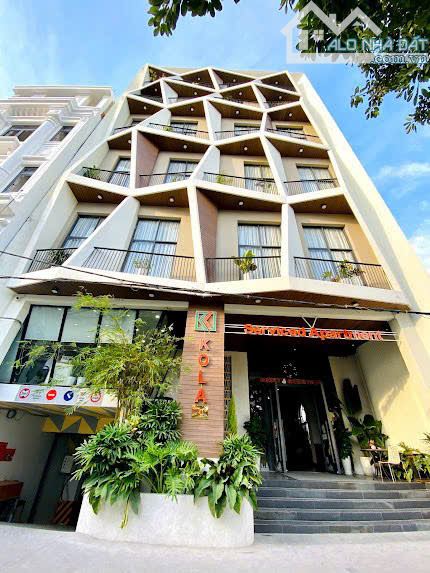Bán Toà KOLA Apartment Quận 7, DT 14x45m CN 600m2, 100 Phòng, HĐT 700tr/tháng, Giá 160 Tỷ