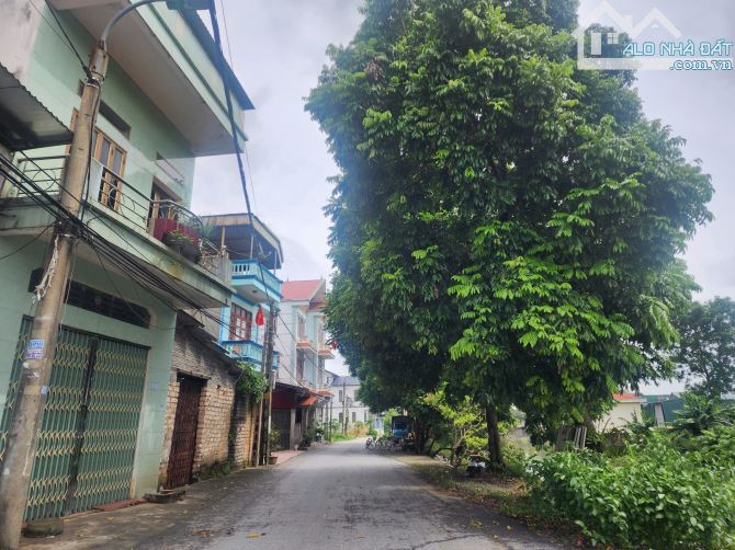 ❤️Bán Đất Mặt Trục Chính Kim Chân Đi Quế Võ, View Kênh Mt 7m Dt 90m2 Giá 2.2 Tỷ