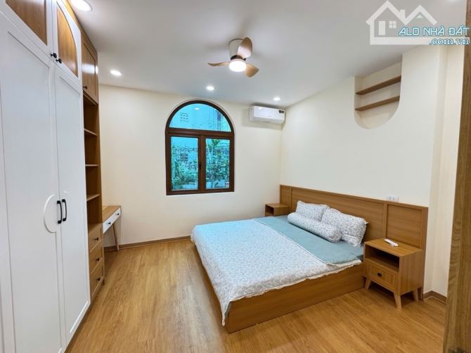 Khâm Thiên, Đống Đa, Nhà đẹp, ở Ngay, Gần Phố, 27m2x4T, MT 4m, 6.5 Tỷ
