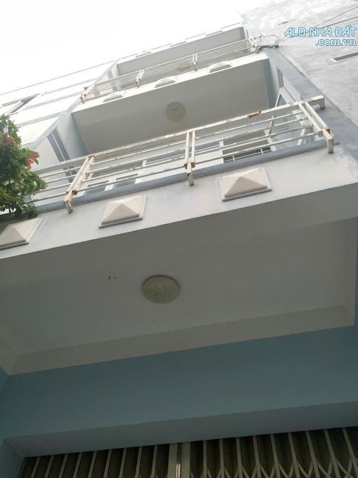 🏡 CHÍNH CHỦ GỬI BÁN NHÀ 3 TẦNG SAU CĂN MẶT TIỀN BIÊN CƯƠNG – GẦN BIỂN TRUNG TÂM QUY NHƠN.