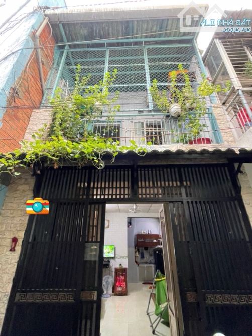 Bán nhà giá rẻ Trần Văn Quang, Tân Bình, 3 tầng, giá 3.2 tỷ