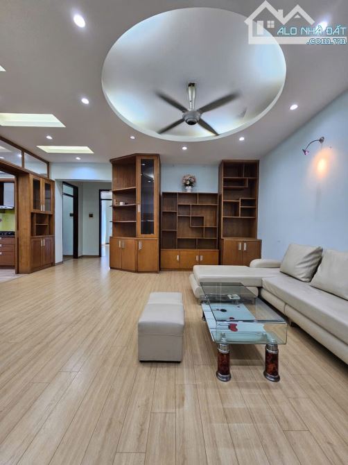 CHÍNH CHỦ BÁN CH CHUNG CƯ 18T1 HOÀNG ĐẠO THUÝ, 116m TẦNG TRUNG VIEW ĐẸP 3PN + 2WC, 9.5 TỶ