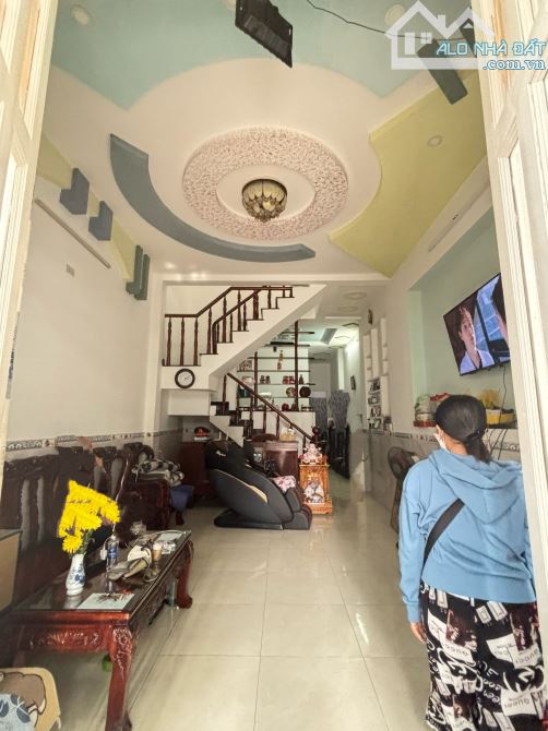 NHÀ HIỆP THÀNH 13 QUẬN 12 - GẦN NGÃ 3 ĐÔNG QUANG - 4x15M - GIÁ CHỈ 4,25 TỶ