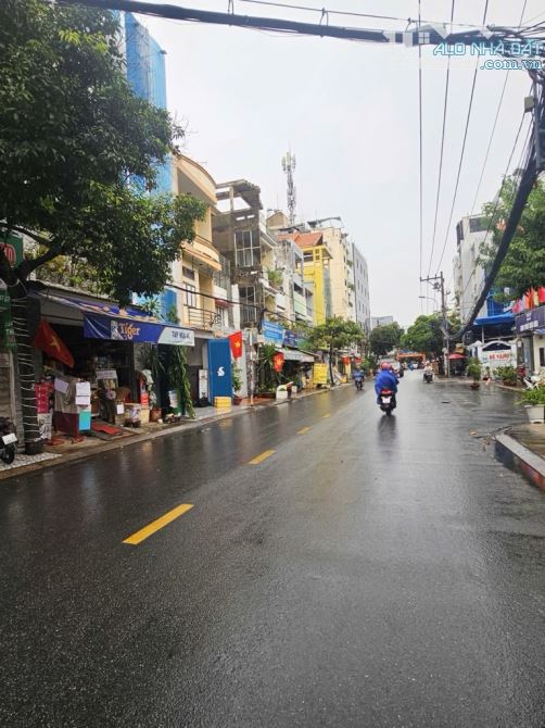 GẦN CHỢ PHẠM VĂN BẠCH ,DT 5×20 , 3 TẦNG , HXH TRÁNH , MẶT TIỀN KD MỌI NGÀNH NGHỀ,NHỈNH 12