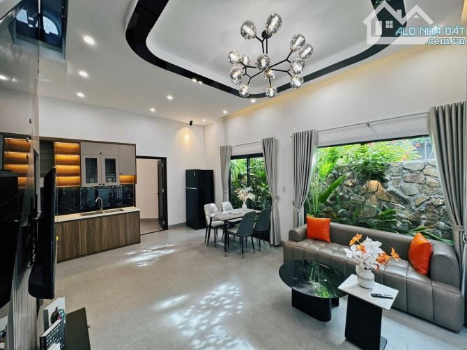 Bán nhà 2 tầng đường Bầu Hạc vị trí cực đẹp, giá cực rẻ