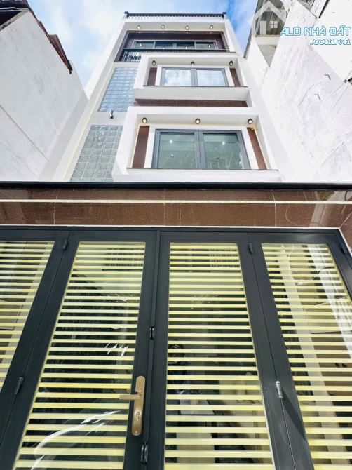 Bán nhà hẻm 1 sẹc sát mặt tiền Lê Văn Thọ, P.8, 4 x 8,5, 4 tầng giá 4.95 tỷ tl