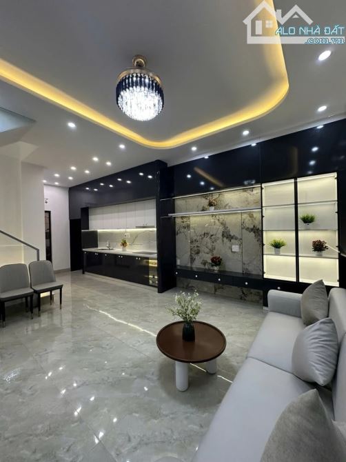 🏡 Nhà 3 tầng kiên cố – Trần Cao Vân, Thanh Khê – Giá chỉ 4.5 tỷ