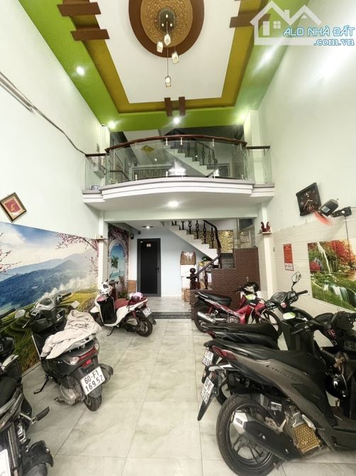 BÁN NHÀ GÒ VẤP, QUANG TRUNG, PHƯỜNG 8, HẺM Ô TÔ, 80M2, 5 TẦNG. GIÁ 8 TỶ 95