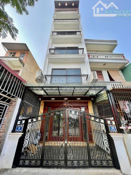 PHÚC ĐAM 68M2- 6 TẦNG- THANG MÁY- Ô TÔ NGỦ TRONG NHÀ