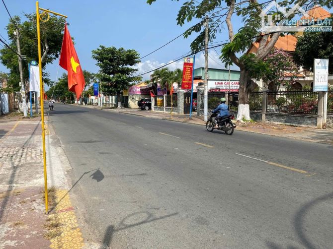HOT HOT MẶT TIỀN DUYÊN HẢI CÁCH BIỂN 100M - NGAY TTHC CẦN THẠNH LÔ 188M2 GIÁ NGỘP 2 TỶ 7