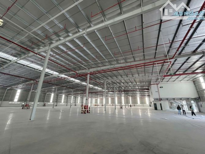 Cho Thuê Nhà Xưởng 2000m²KCN Đức Hòa,Long An,PCCC Tự Động,An Ninh 24/7,Giá Chỉ 3,5 USD/m²