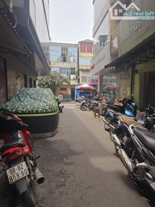 Bán nhà phố Tây Sơn, ô tô qua nhà, vỉa hè, lô góc, kinh doanh, 47m2 chào 12 tỷ 5