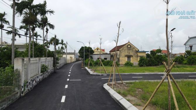Cắt lỗ 3 mảnh đất liên nhau ở Quất Lâm, ô tô vào đất, kinh doang, giá nhỉnh 900tr