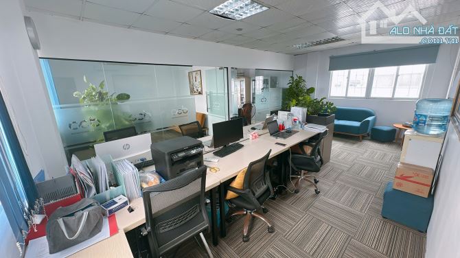 Chính chủ cho thuê văn phòng Trần Thái Tông,Dịch Vọng,Cầu Giấy,diện tích 65m2,sẵn nội thất