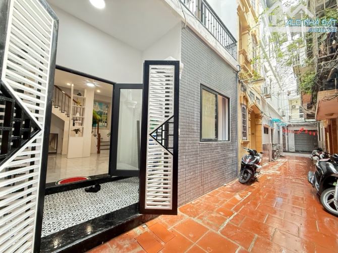 BÁN NHÀ NGUYỄN TRÃI, PHÂN LÔ, 2 THOÁNG TRƯỚC SAU, 10M RA Ô TÔ, DT 46M2, 12.6 TỶ