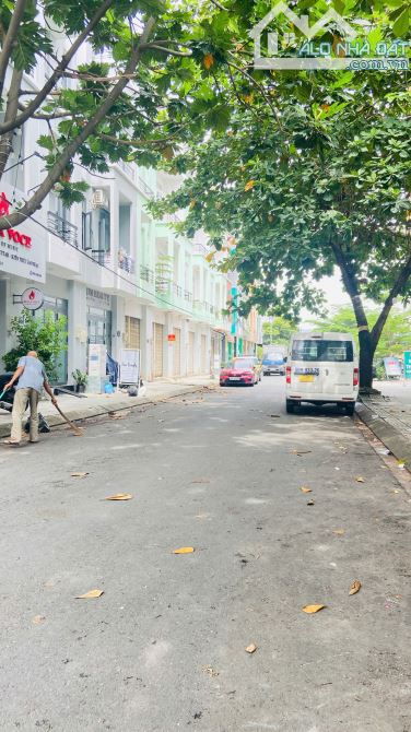 Bán nhà Góc nội bộ CV Bông Sao, Phường 5, Quận 8, Hồ Chí Minh, 8,95 tỷ, 54 m2 đẹp, 6PN,