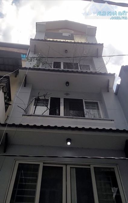 Hẻm ô tô 491 Nguyễn Đình Chiểu, Quận 3, 4 lầu, 4 phòng ngủ, tiện kinh doanh