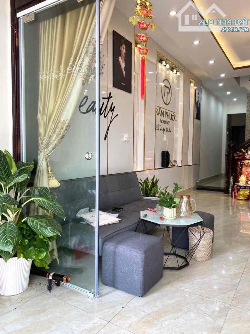 NHÀ ĐẸP 2 TẦNG – MẶT TIỀN KINH DOANH - NGUYỄN ĐỨC CẢNH – HẢI CHÂU ĐÀ NẴNG - DT 60m2