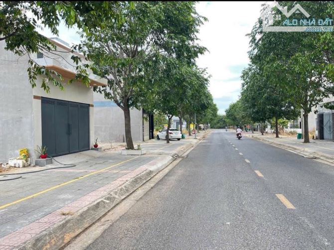 GIÁ RẺ NHẤT KHU TÁI ĐỊNH CƯ HẮC DỊCH - NGAY CHỢ HẮC DỊCH,  LÔ 100M2 ,GIÁ 2,1 TỶ