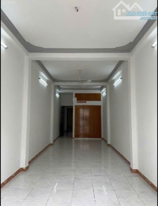 Nhà mặt tiền Cư Xá Bình Thới, Trệt 2 Lầu, 5PN 5WC, 3.5x23m, 23 Triệu