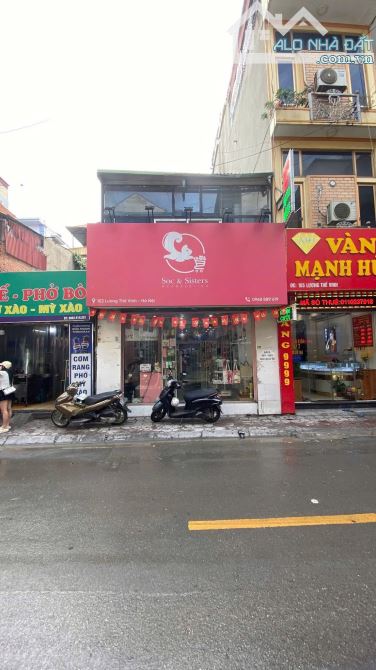 Cho thuê nhà mặt phố Nguyễn Hy Quang – Đống Đa, 3 tầng + thượng, MT 4m, giá 45tr/tháng