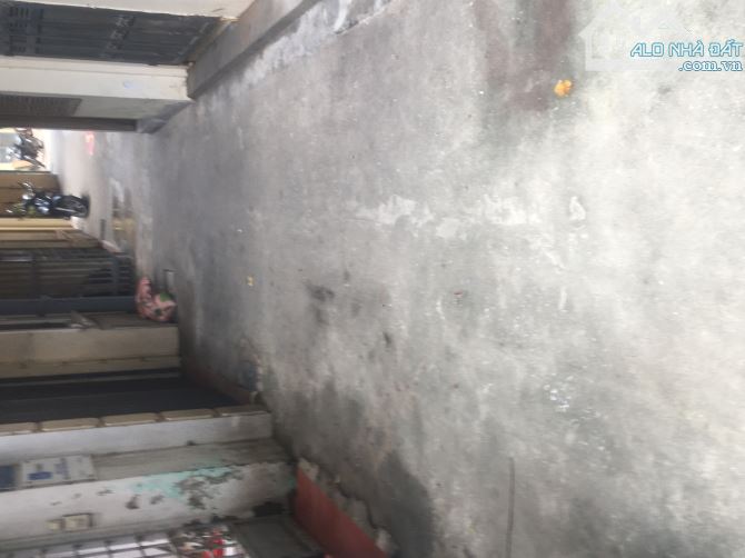 CẦN BÁN ĐẤT TẶNG NHÀ 3T PHỐ GIANG VĂN MINH, DT 110M2 x 3T, MT 6M, GIÁ 27 TỶ.