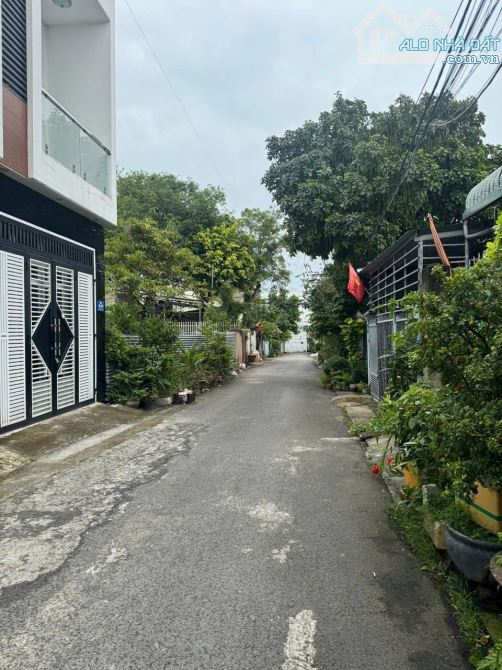 🏡 CẦN BÁN GẤP LÔ ĐẤT 550m² – GẦN CHỢ TÂN HIỆP  📍 Vị trí: Hẻm CF Phúc Long vào 300m