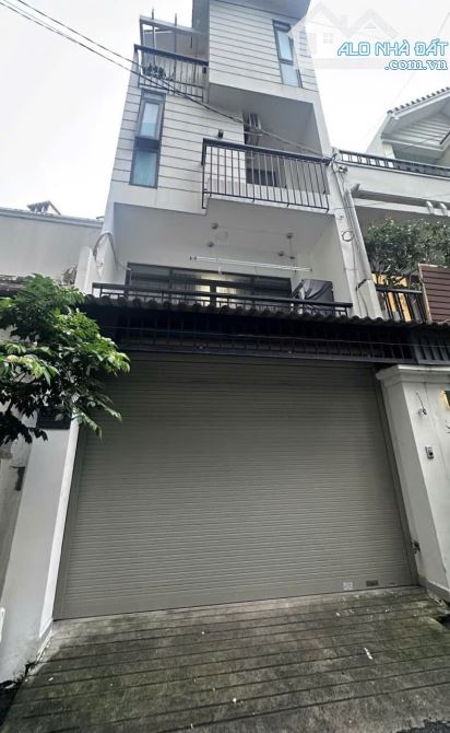 Duy Nhất ! Khu Nguyễn Hửu Cảnh, hẻm ô tô thông, ngay gần Landmark 81, 5 Tầng, giá tốt 9,9