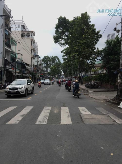 Hàng hot. Giá chỉ 20 tỷ MT 285-283 Cách Mạng Tháng 8, Q. 10. DT: 4,2x20m