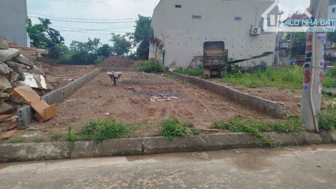Chính chủ cần tiền bán lô đất tại vị trí  đất đầu giá quảng bị Chương Mỹ