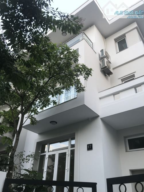 CC  thuê biệt thự liền kề K Ciputra – 180m² – 3 tầng – 5PN – 4WC – Giá 2.000 USD/tháng (TL