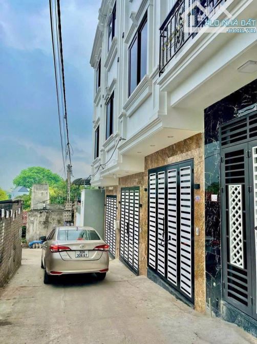 Nhà 4T*40m2 full nội thất- ngõ thông ô tô qua nhà-Gần QL6- Giá 3,05 tỷ