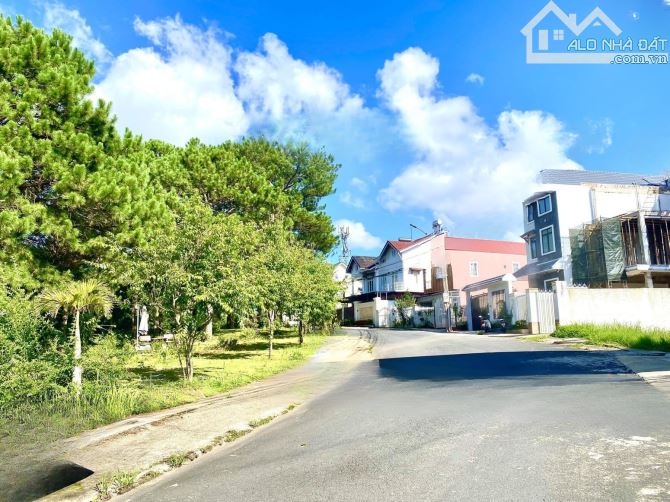Bán Đất Thổ Cư Mặt Tiền KQH 235m² (Ngang 12,5m) – An Sơn, P.4, Đà Lạt – Sổ Riêng