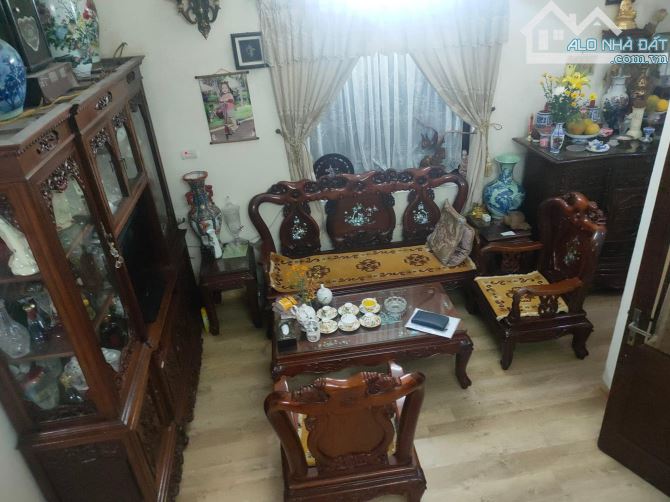 Bán nhà 4 tầng phố Lương Đình Của 55 m mặt tiền 5.6 m giá 8.5 tỷ