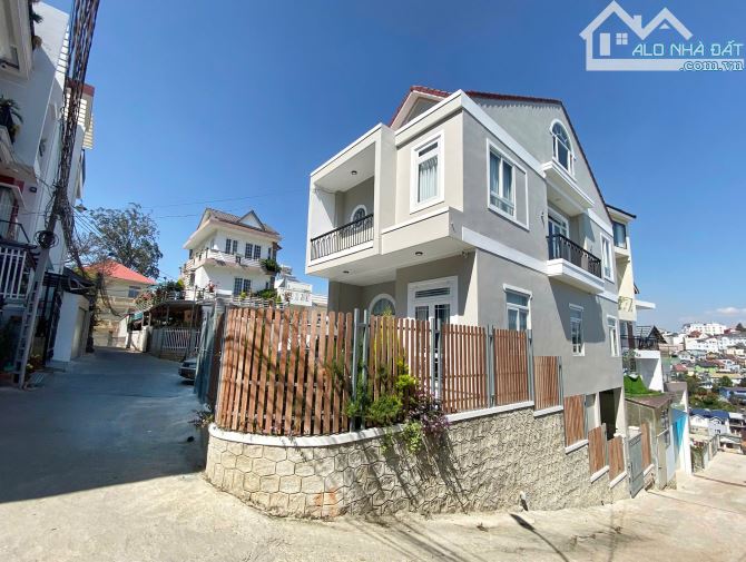 💎 Chào Bán 💎Villa 2 Mặt Tiền Chuẩn Thiết Kế Hiện Đại – Nguyễn Trung Trực – Đà Lạt .