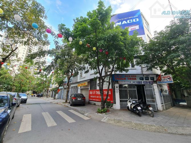 Cho thuê nhà Văn Khê làm văn phòng, 80m2, 4 tầng, 19 triệu/tháng
