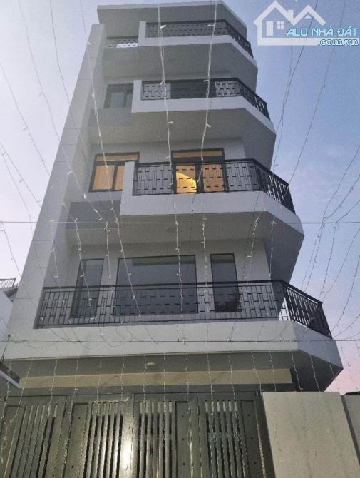 GIẢM 1 TỶ - HẺM XE HƠI - SÁT MẶT TIỀN LÊ ĐỨC THỌ GÒ VẤP 105M2 - 5 TẦNG ( 6 X 17.5) 10.4 TỶ
