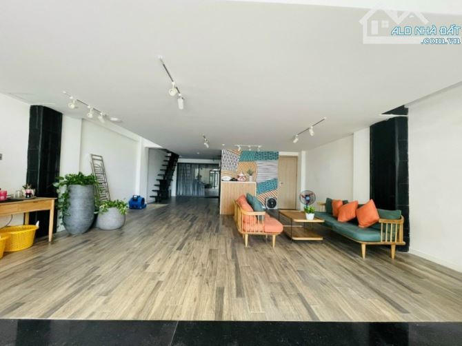 ► Toà Căn Hộ Cao Cấp 5 SAO + MBKD, sát Châu Thị Vĩnh Tế, 215m2, 5 tầng, thoáng hiện đại