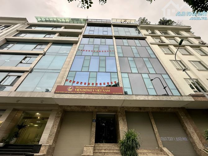 (Tin thật 100%) Bán tòa Bulding 132m2 x 9T ở Trần Thái Tông - DT 3 tỷ/năm - Đẳng cấp số 1