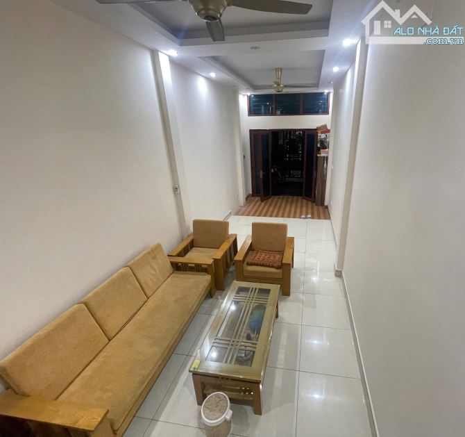 Bán nhà riêng phố Tô Hiệu - Hà Đông , Ô Tô đỗ sát nhà . 46M . Giá 10 tỷ