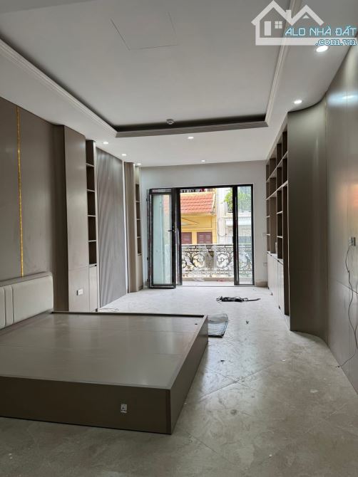 BÁn NHÀ KIM ĐỒNG 72M X 6 TẦNG Ô TÔ TRÁNH KINH DOANH FULL NỘI THẤT