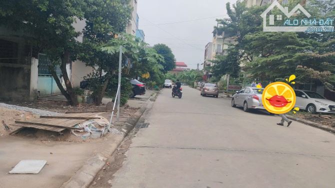 Bán lô đất giãn dân Nho Nha-Phương Liễu-BN.dt.150m.mt.7m.hướng Tây.giá:6,6 tỷ