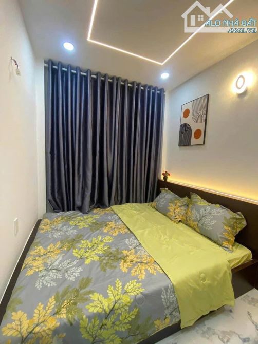 KẸT VỐN! Chủ bán nhà đường Bạch Đằng P17 Bình Thạnh, Giá 3,150 tỷ TL, Hẻm Xe Hơi, Sổ Riêng
