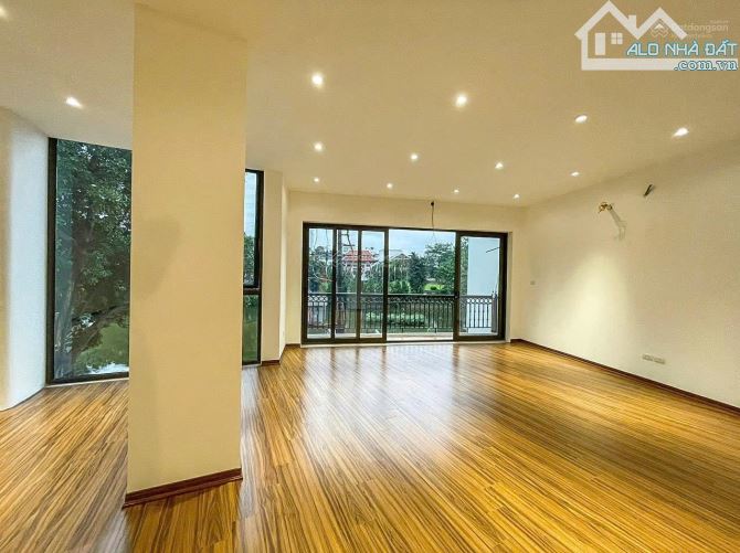 Cho thuê nhà mặt phố Phan Kế Bính – Ba Đình, DT 45m² x 5 tầng, MT 4.3m, giá 55 triệu/tháng