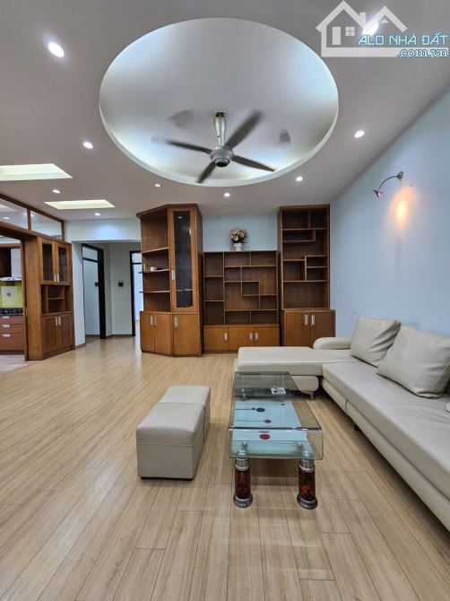 Căn hộ cao cấp KĐT Trung Hoà Nhân Chính 3PN giá nhỉnh 9 tỷ