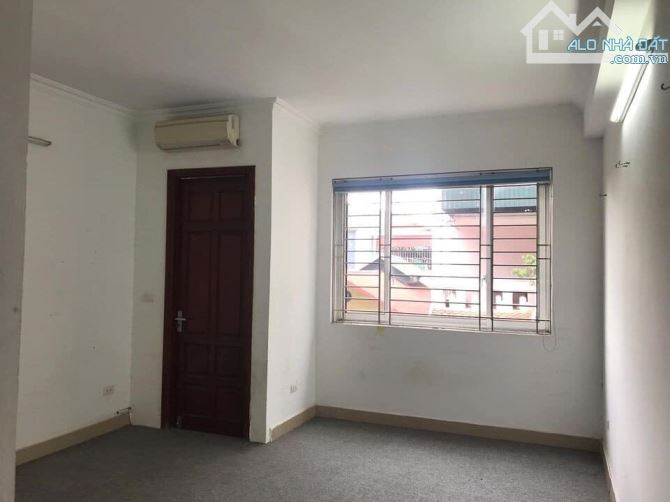Nhà ngõ 155 phố Nguyễn Khang, Diện tích 75m2 x 6 tầng, 29 tr/tháng
