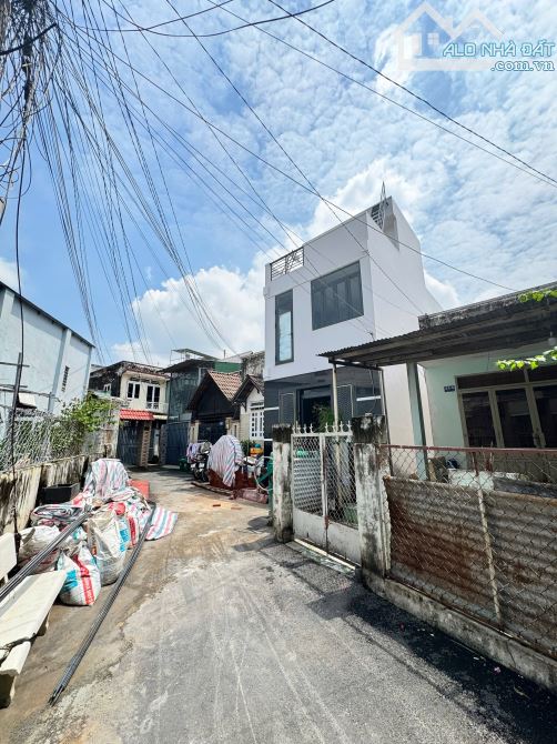C10M HẺM XE HƠI NHÀ 2 TẦNG 3PN, DT 60M NAM HÒA PHƯỚC LONG A, Chỉ 4 tỷ Hơn